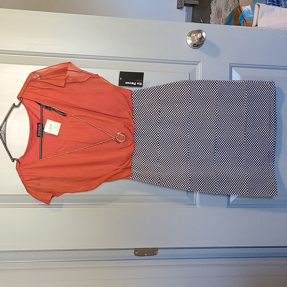 Two tones dress, necklace included